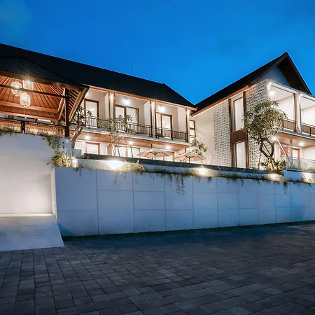 One Degree Sunset Hill Leisure