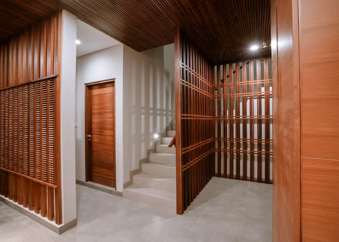 One Degree Sunset Hill Leisure Улувату